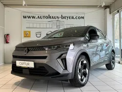Stahlgrau Neu 2025 Renault Captur Techno SUV | 27.400 € (Teuer)