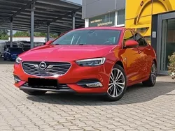 Lava rot (brillant) Gebraucht 2018 Opel Insignia Ultimate Limousine | 17.990 € (Etwas zu teuer)
