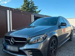 Grau Gebraucht 2021 Mercedes C220 AMG Kombi | 31.999 € (Fairer Preis)
