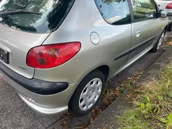 Silber Gebraucht 2004 Peugeot 206 Kleinwagen | 2.400 € (Fairer Preis)