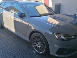 Grau Gebraucht 2019 Audi A4 Black Edition Kombi | 28.500 € (Fairer Preis)