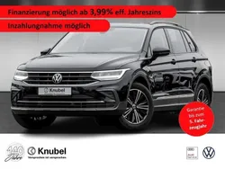 Schwarz Gebraucht 2023 VW Tiguan Life SUV | 32.950 € (Fairer Preis)