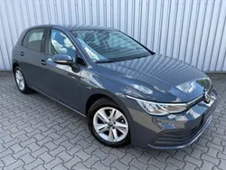 Delfingrau metallic Gebraucht 2022 VW Golf VIII Life Limousine | 19.890 € (Guter Preis)