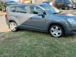 Grau Gebraucht 2011 Chevrolet Orlando Van / Kleinbus | 3.100 €