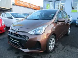 Braun Gebraucht 2017 Hyundai i10 Kleinwagen | 7.950 € (Fairer Preis)
