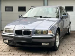 Violet Gebraucht 1997 BMW 318 Limousine | 3.800 € (Superpreis)