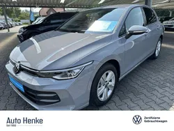 Grau Gebraucht 2024 VW Golf VIII Life Limousine | 26.998 € (Fairer Preis)