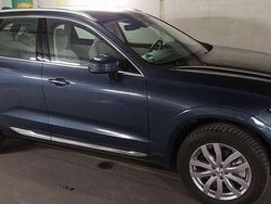 Blau Gebraucht 2022 Volvo XC60 Plus SUV | 33.900 € (Guter Preis)