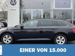 Schwarz metallic Gebraucht 2022 Skoda Superb Ambition Kombi | 27.480 € (Fairer Preis)