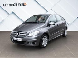 Grau Gebraucht 2009 Mercedes B180 Sport Van / Kleinbus | 9.990 € (Teuer)