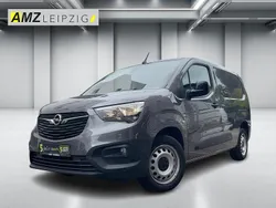 Mondstein grau/e:vulkan grau Gebraucht 2022 Opel Combo Edition Van / Kleinbus | 21.900 € (Teuer)