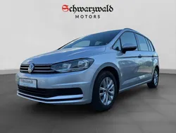 Silber Gebraucht 2019 VW Touran Comfortline Van / Kleinbus | 18.880 € (Guter Preis)