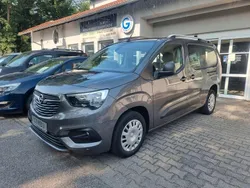 Grau Gebraucht 2021 Opel Combo Life Van / Kleinbus | 21.500 € (Teuer)