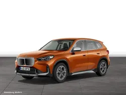 Utah orange metallic Gebraucht 2024 BMW iX1 Luxury Line SUV | 48.144 € (Etwas zu teuer)