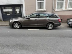 Braun Gebraucht 2011 Mercedes E200 Kombi | 6.190 € (Fairer Preis)
