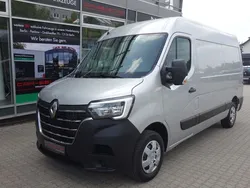 Grau Gebraucht 2022 Renault Master Van | 25.700 € (Guter Preis)