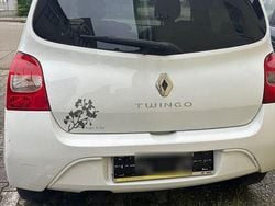 Weiß Gebraucht 2010 Renault Twingo Authentique Kleinwagen | 1.400 € (Guter Preis)