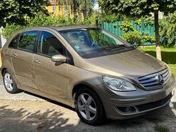 Gold Gebraucht 2005 Mercedes B170 Van / Kleinbus | 3.000 € (Guter Preis)