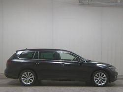 Schwarz Gebraucht 2021 VW Passat Business Limousine | 16.590 € (Guter Preis)