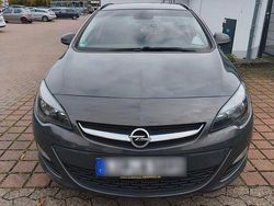 Grau Gebraucht 2014 Opel Astra Eco Kombi | 7.250 € (Etwas zu teuer)