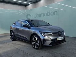 Grau Gebraucht 2023 Renault Mégane Techno Limousine | 31.640 € (Fairer Preis)