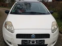 Weiß Gebraucht 2008 Fiat Punto Kleinwagen | 600 €