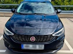 Schwarz Gebraucht 2016 Fiat Tipo Limousine | 8.300 € (Fairer Preis)