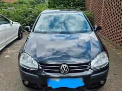 Schwarz Gebraucht 2005 VW Golf V Limousine | 5.200 € (Etwas zu teuer)