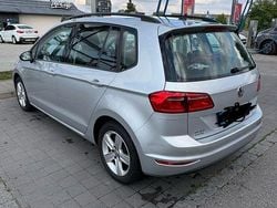 Silber Gebraucht 2015 VW Golf Sportsvan Comfortline Van / Kleinbus | 7.500 € (Fairer Preis)