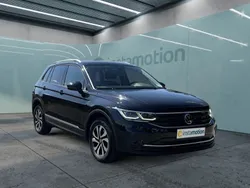 Schwarz Gebraucht 2022 VW Tiguan Active SUV | 31.640 € (Etwas zu teuer)
