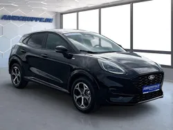 Agate black met Neu 2025 Ford Puma Gen-E ST-Line SUV | 23.880 €