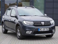 Grau Gebraucht 2020 Dacia Sandero Prestige Kleinwagen | 12.250 € (Guter Preis)