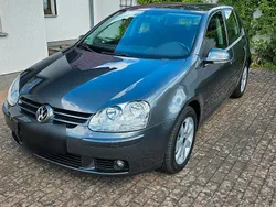 Grau Gebraucht 2007 VW Golf V Limousine | 3.900 € (Etwas zu teuer)