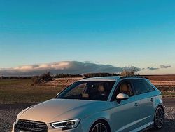 Weiß Gebraucht 2018 Audi A3 Sportback Sport Limousine | 22.990 € (Teuer)