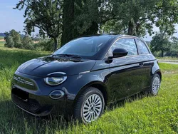 Schwarz Gebraucht 2022 Fiat 500e Icon Kleinwagen | 16.700 € (Superpreis)