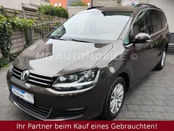 Schwarz Gebraucht 2017 VW Sharan Comfortline Van / Kleinbus | 18.550 € (Fairer Preis)