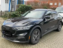 Schwarz Gebraucht 2021 Ford Mustang Mach-E SUV | 27.800 € (Guter Preis)