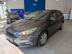Grau Gebraucht 2017 Ford Focus Business Edition Kombi | 9.490 € (Fairer Preis)