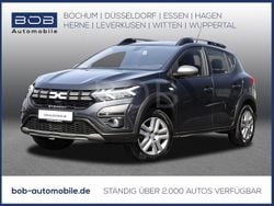 Grau Gebraucht 2023 Dacia Sandero Expression SUV | 17.887 €