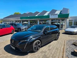 Lackierung schwarz perla nera/ Gebraucht 2023 Peugeot 308 GT Kombi | 26.490 € (Guter Preis)