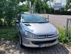 Silber Gebraucht 2006 Peugeot 206 CC Cabrio | 2.300 € (Etwas zu teuer)