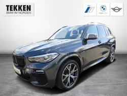 Grau Gebraucht 2021 BMW X5 M Sport SUV | 48.790 € (Fairer Preis)
