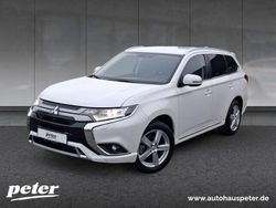 Weiß Gebraucht 2021 Mitsubishi Outlander P-HEV Basis SUV | 21.440 € (Fairer Preis)
