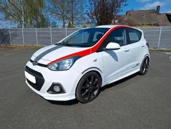 Weiß Gebraucht 2015 Hyundai i10 Sport Kleinwagen | 5.500 €