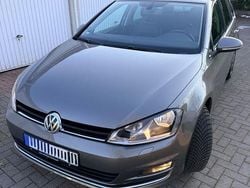 Grau Gebraucht 2015 VW Golf VII Highline Kombi | 10.950 € (Guter Preis)