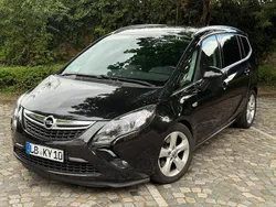 Schwarz Gebraucht 2014 Opel Zafira Tourer Van / Kleinbus | 7.950 € (Etwas zu teuer)