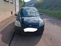 Schwarz Gebraucht 2005 Ford Fiesta Kleinwagen | 1.780 € (Fairer Preis)