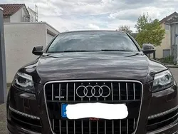 Braun Gebraucht 2010 Audi Q7 SUV | 16.800 €