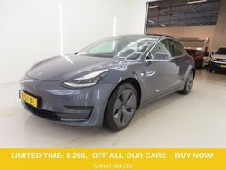 Grau Gebraucht 2020 Tesla Model 3 Standard Range Limousine | 16.900 € (Guter Preis)
