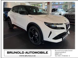 Weiß Neu 2025 Alfa Romeo GT Junior Edizione Speciale Limousine | 33.900 € (Etwas zu teuer)